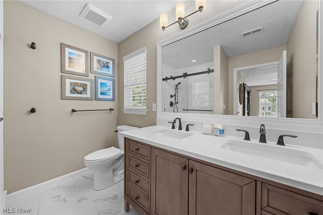 38706 Waverly Drive Avon OH 44011