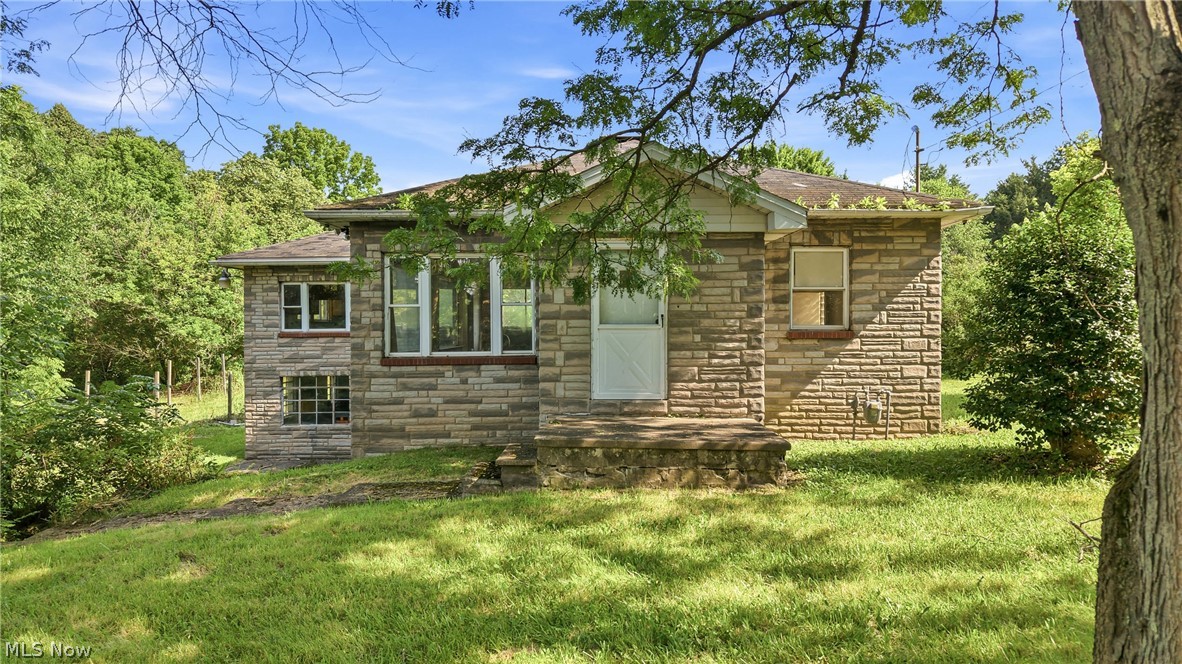 6585 Chestnut Ridge Road Hubbard OH 44425