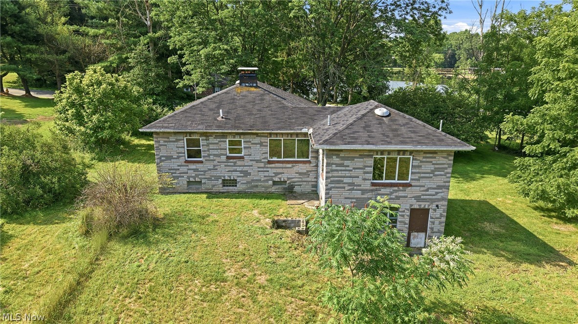 6585 Chestnut Ridge Road Hubbard OH 44425