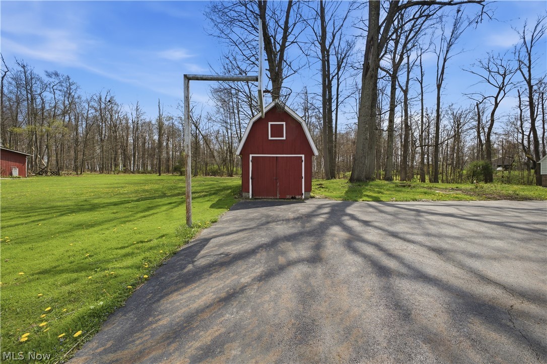 10121 Springfield Road Poland OH 44514