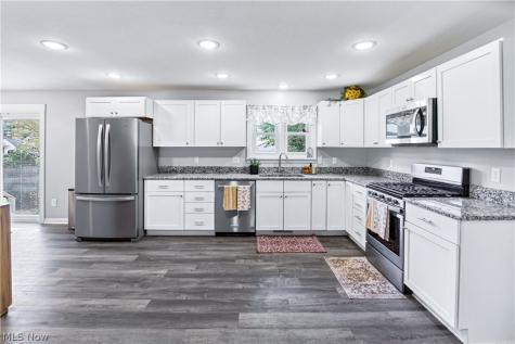 39422 Chestnut Ridge Road Elyria OH 44035