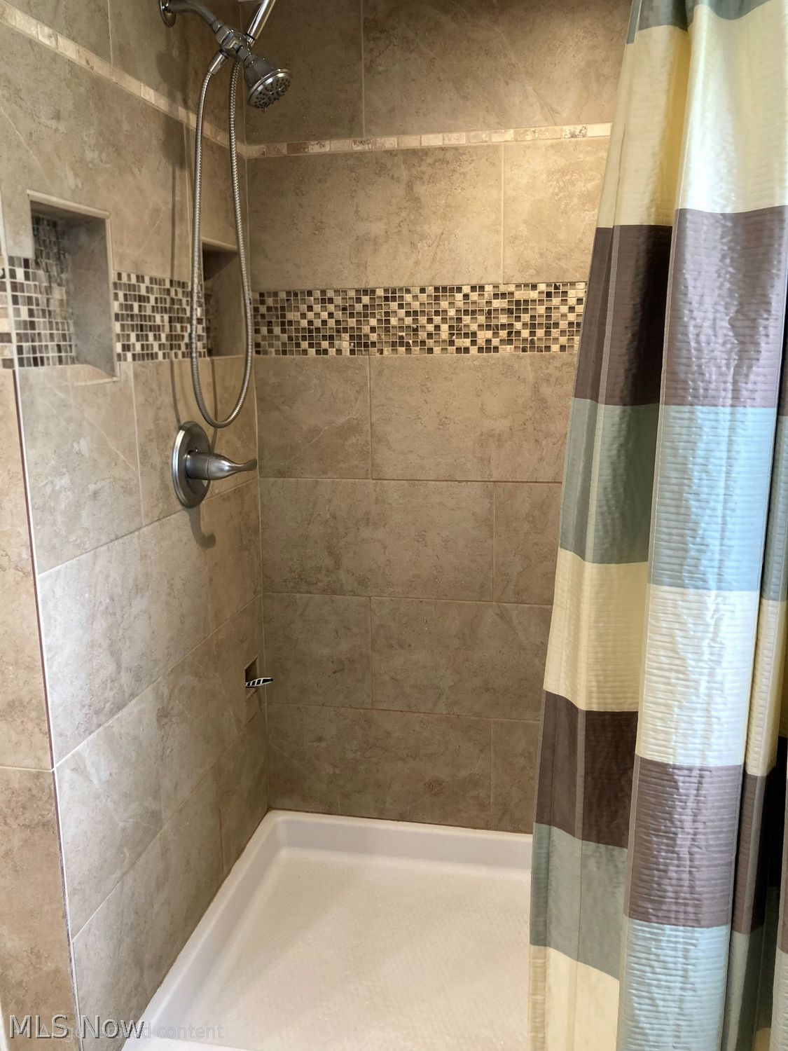 6845 State Route 7 New Waterford OH 44445