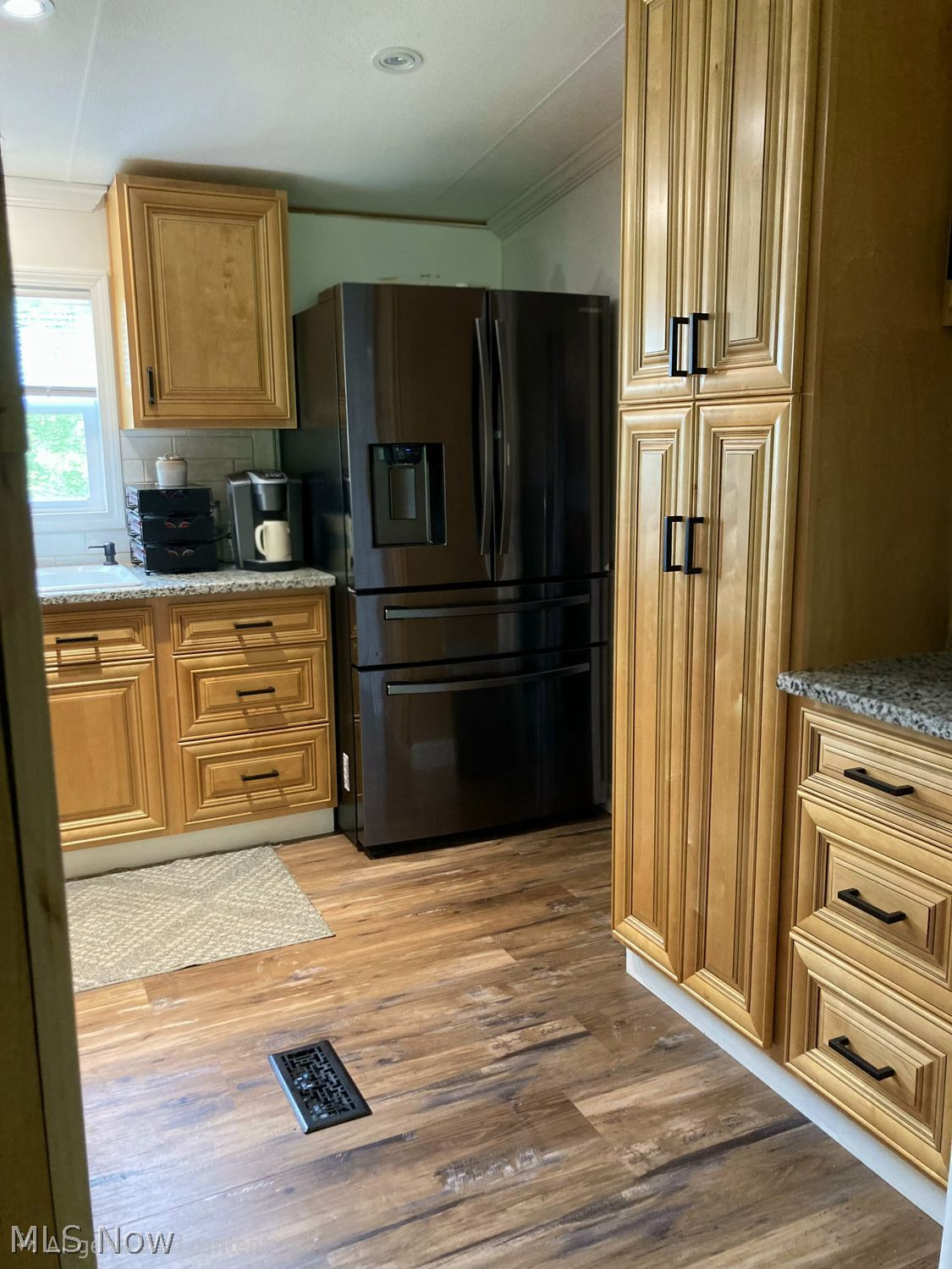 6845 State Route 7 New Waterford OH 44445