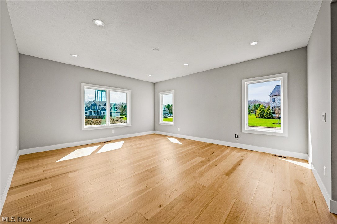 405 Club Drive W Aurora OH 44202