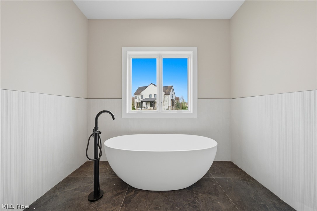 405 Club Drive W Aurora OH 44202