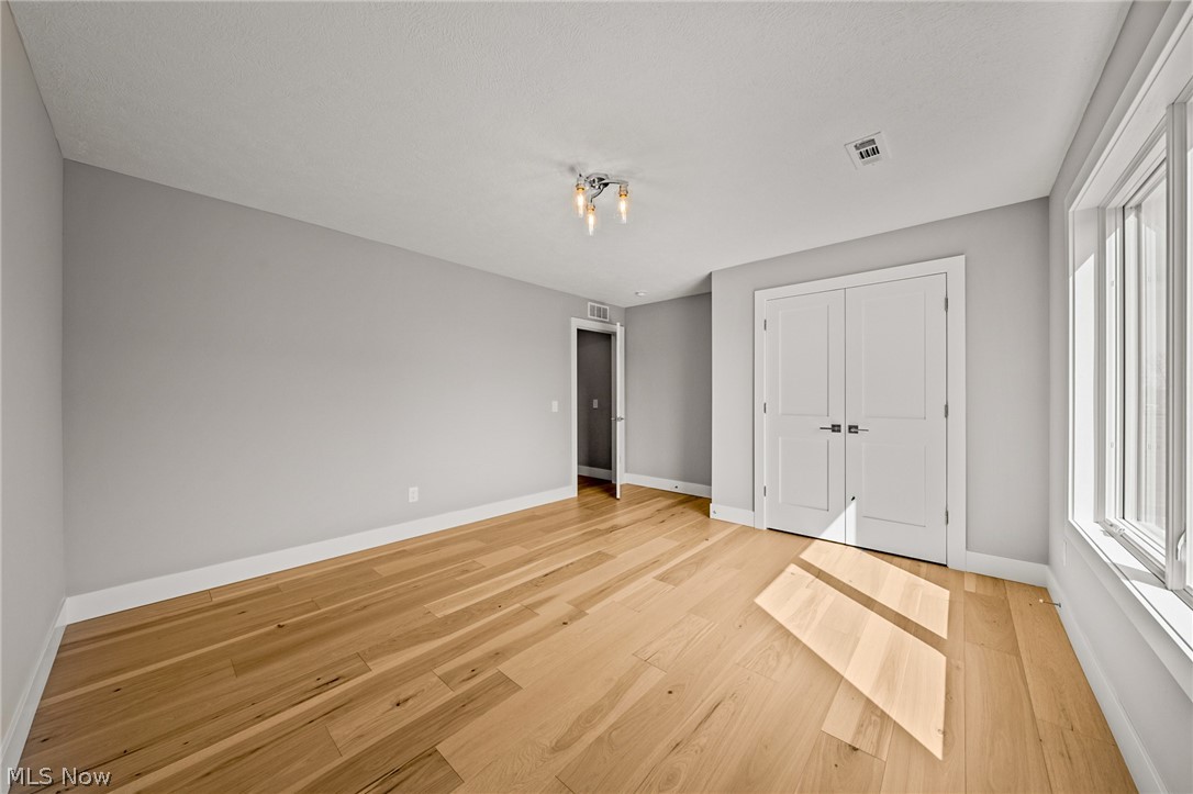 405 Club Drive W Aurora OH 44202