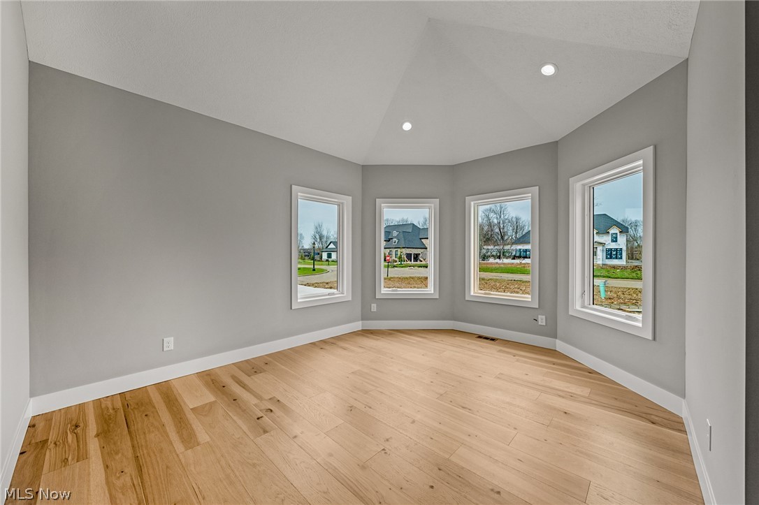 405 Club Drive W Aurora OH 44202