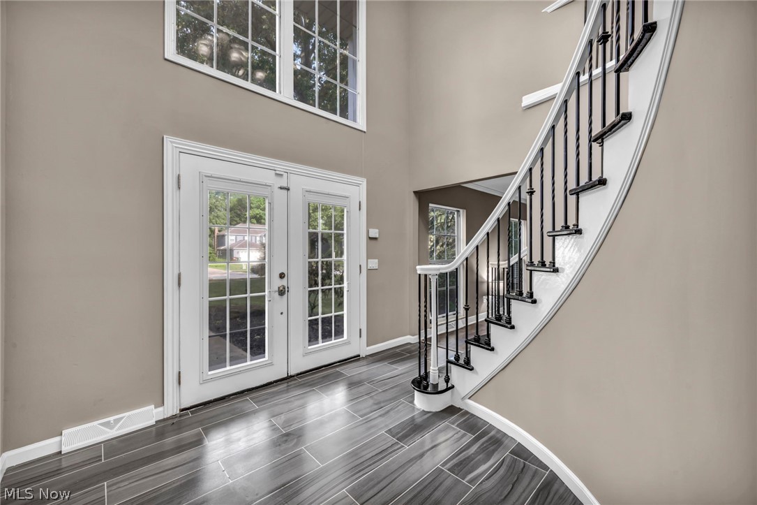 1785 Holdens Arbor Run Westlake OH 44145