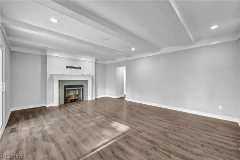 1785 Holdens Arbor Run Westlake OH 44145