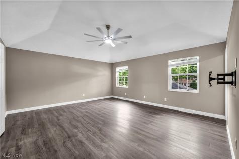 1785 Holdens Arbor Run Westlake OH 44145