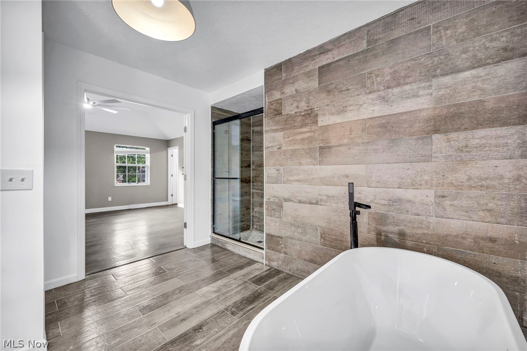 1785 Holdens Arbor Run Westlake OH 44145