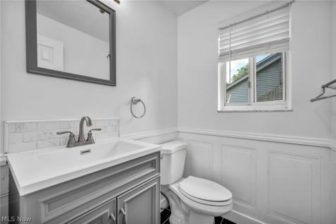 1785 Holdens Arbor Run Westlake OH 44145