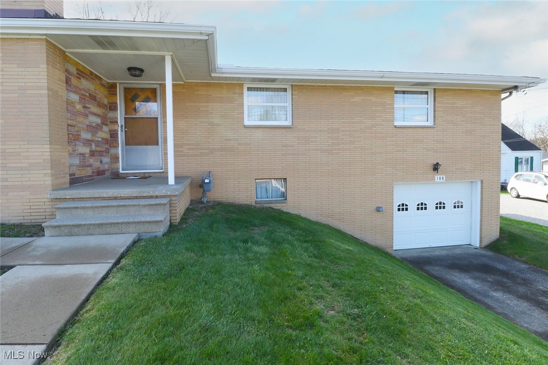 188 Meadow Road Wintersville OH 43953