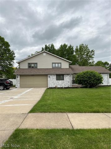 2960 Richmond Road Beachwood OH 44122