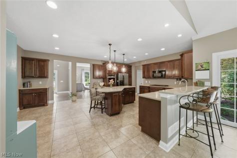 255 Pamilla Circle Avon Lake OH 44012