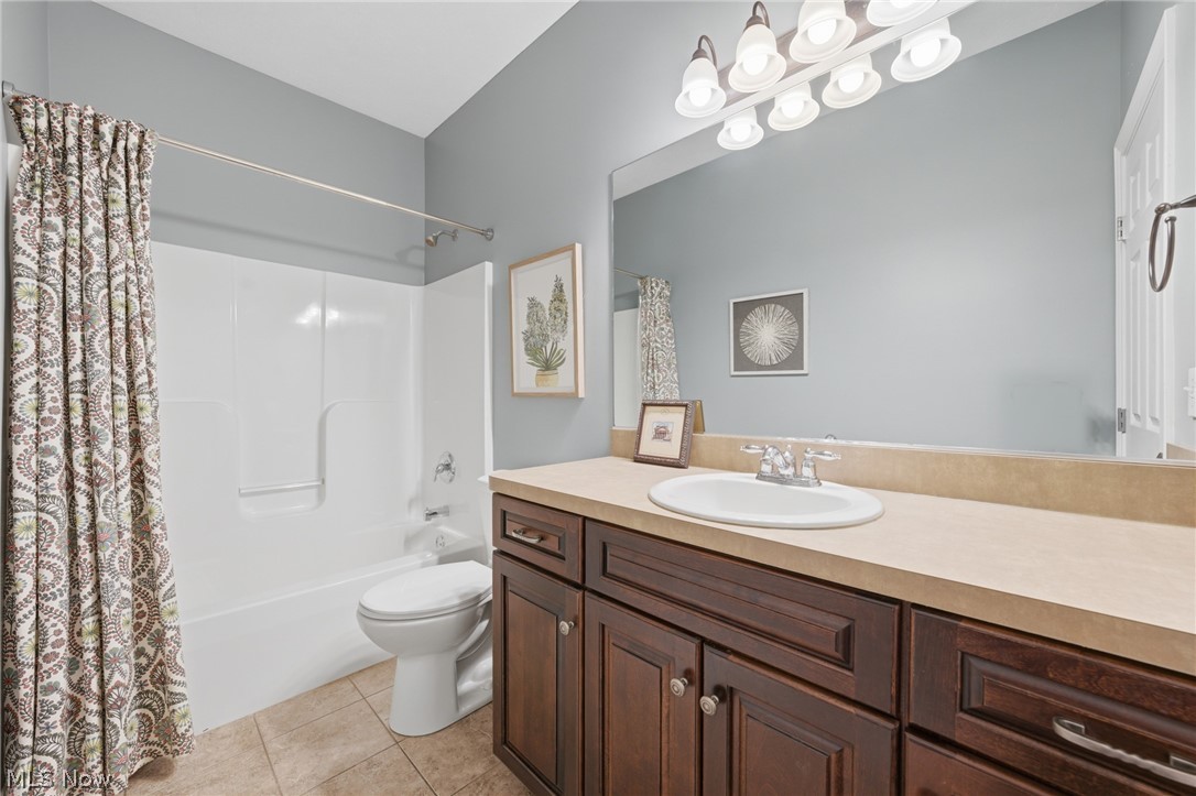 255 Pamilla Circle Avon Lake OH 44012
