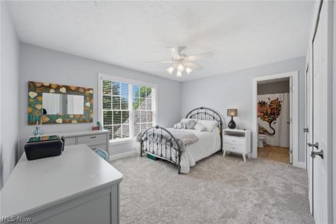 255 Pamilla Circle Avon Lake OH 44012