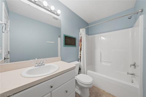 255 Pamilla Circle Avon Lake OH 44012