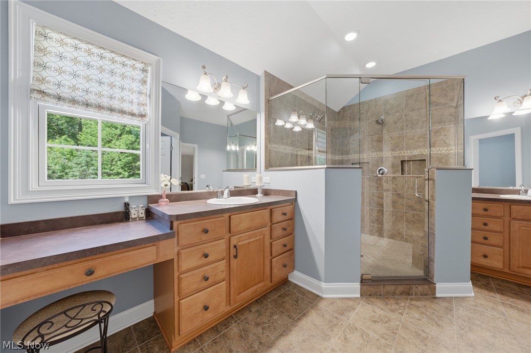 255 Pamilla Circle Avon Lake OH 44012