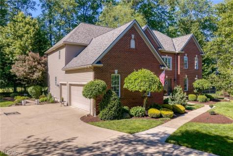 255 Pamilla Circle Avon Lake OH 44012