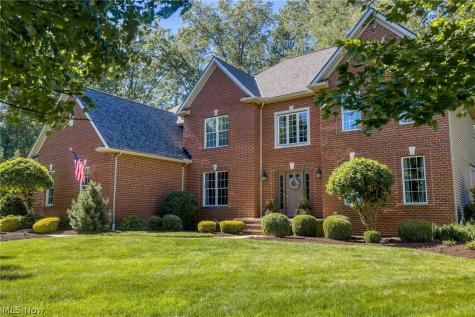 255 Pamilla Circle Avon Lake OH 44012