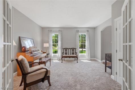 255 Pamilla Circle Avon Lake OH 44012