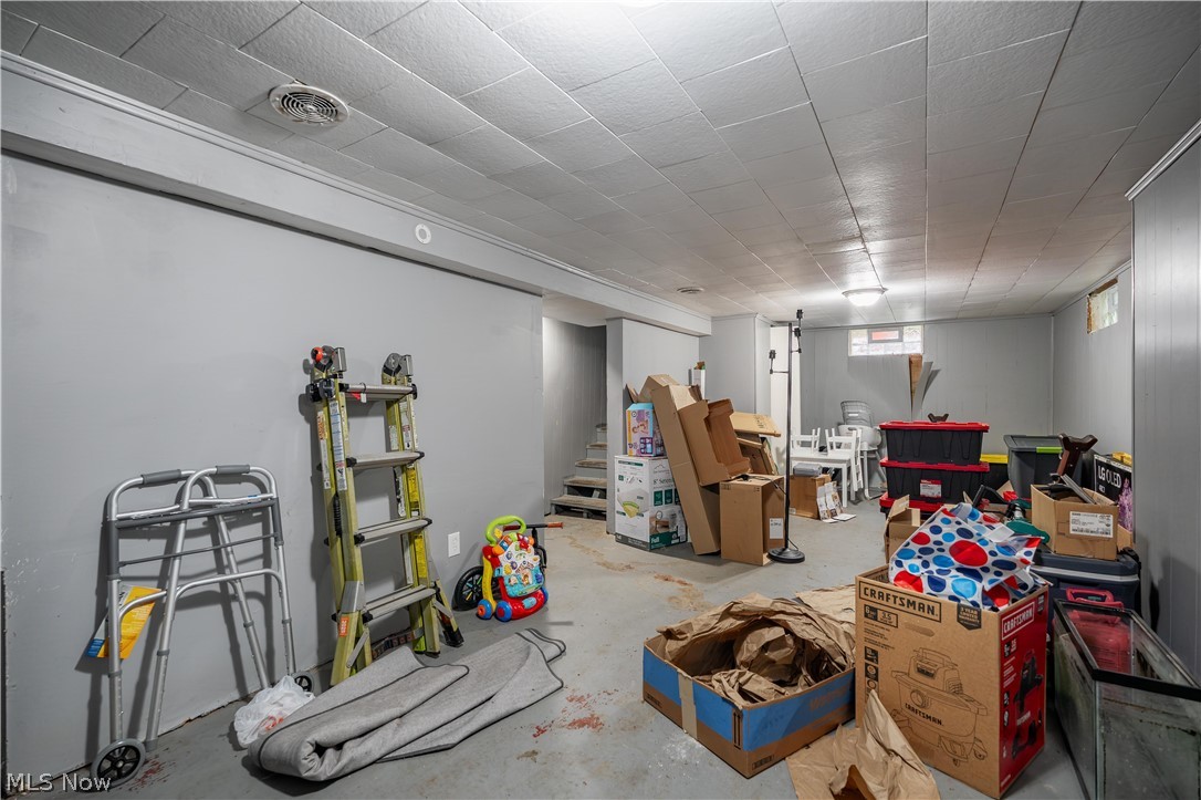 892 Hayden Avenue Akron OH 44320