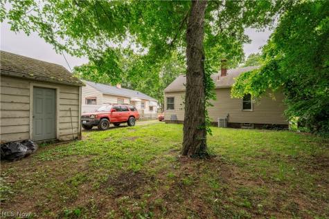 892 Hayden Avenue Akron OH 44320