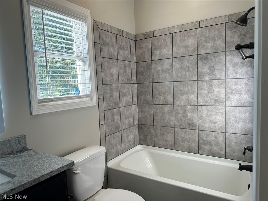 2346 Wilshire Drive Cortland OH 44410