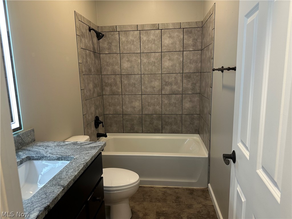2346 Wilshire Drive Cortland OH 44410