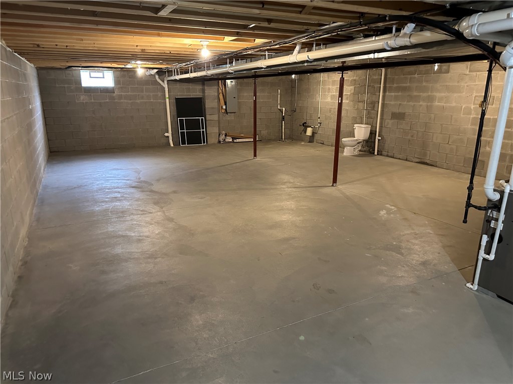 2346 Wilshire Drive Cortland OH 44410