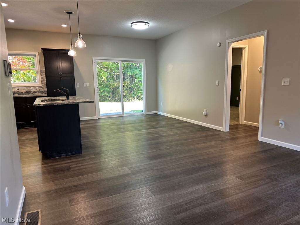 2346 Wilshire Drive Cortland OH 44410