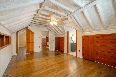 1731 Broad Boulevard Cuyahoga Falls OH 44223