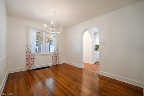 1731 Broad Boulevard Cuyahoga Falls OH 44223