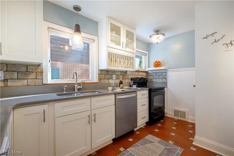 1731 Broad Boulevard Cuyahoga Falls OH 44223
