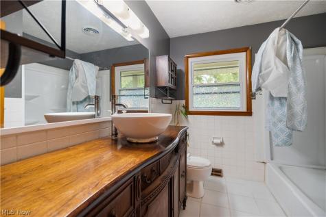 1451 Mishler Street NE Alliance OH 44601