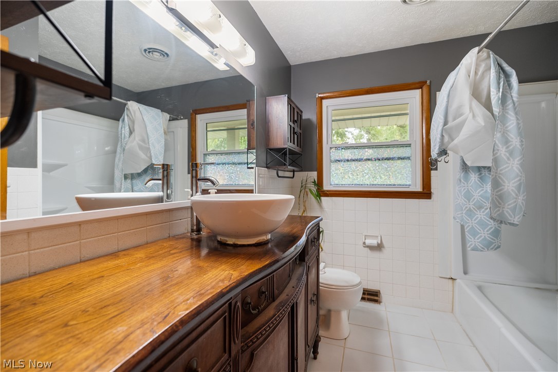 1451 Mishler Street NE Alliance OH 44601