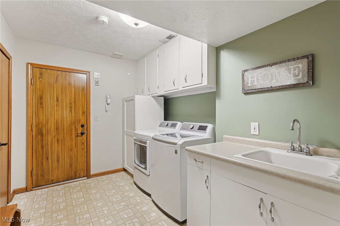 9841 Beechwood Drive North Royalton OH 44133