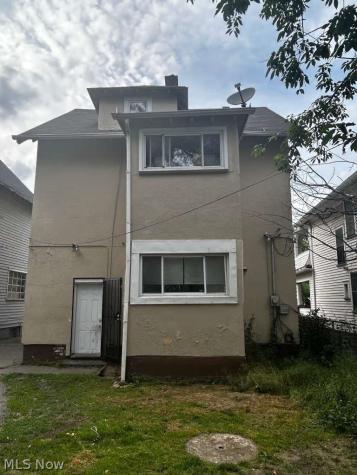 10824 Bryant Avenue Cleveland OH 44108