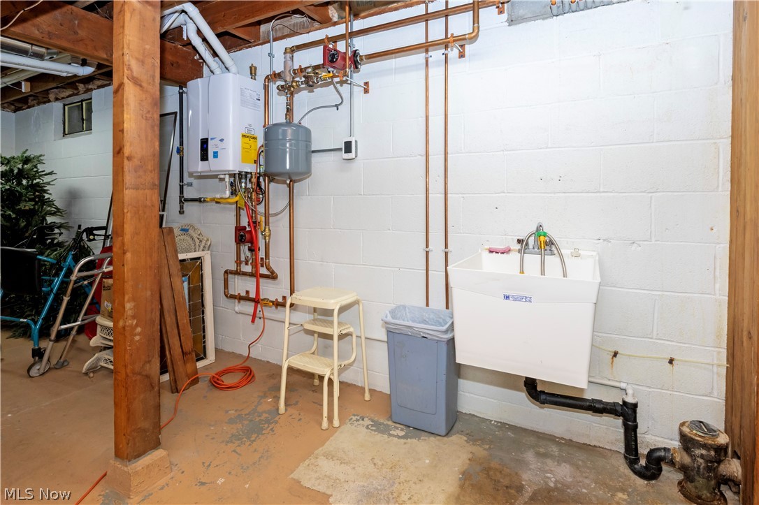 127 S Pleasant Street Loudonville OH 44842