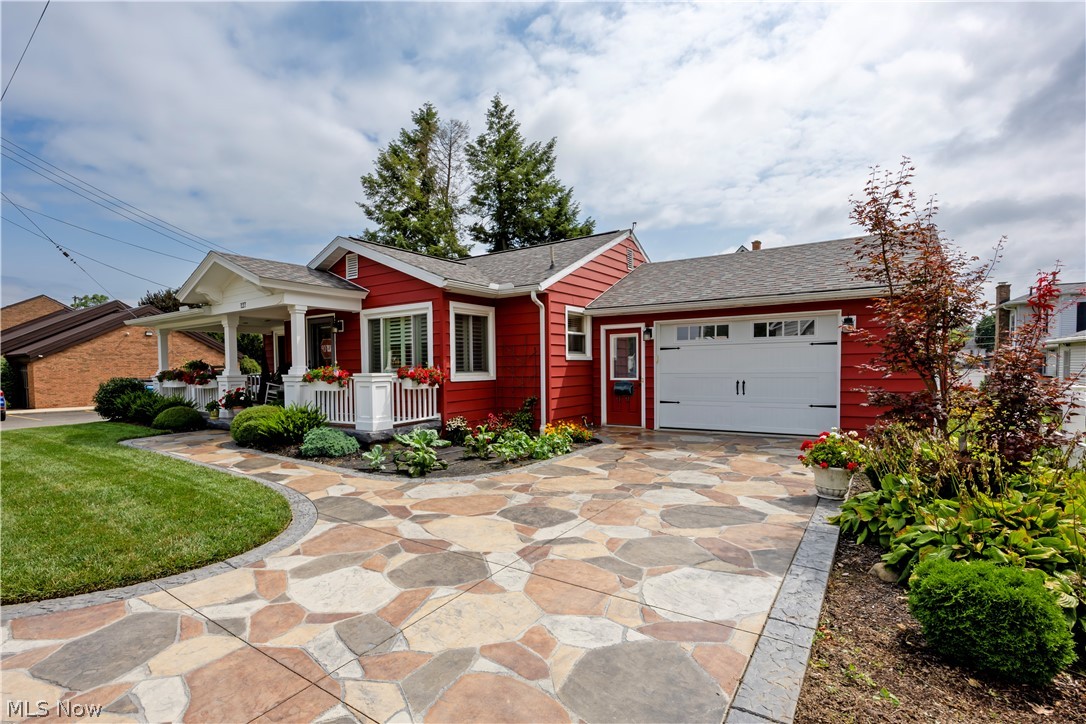 127 S Pleasant Street Loudonville OH 44842