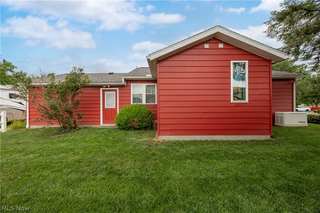 127 S Pleasant Street Loudonville OH 44842