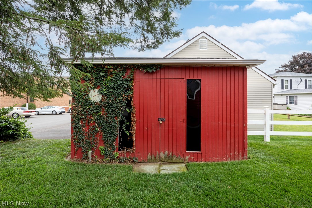 127 S Pleasant Street Loudonville OH 44842