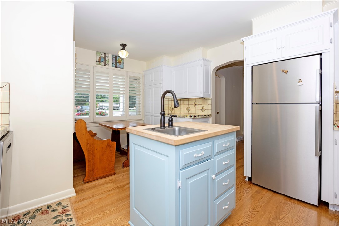 127 S Pleasant Street Loudonville OH 44842