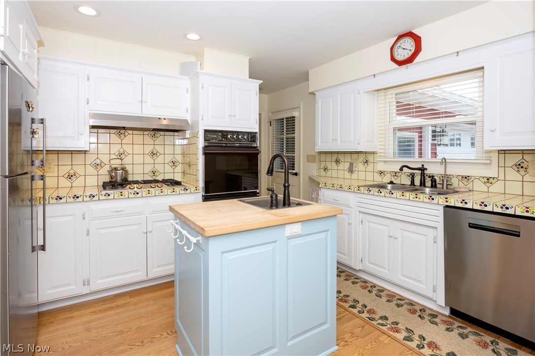 127 S Pleasant Street Loudonville OH 44842