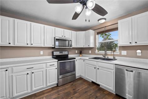 9742 Firestone Road Homerville OH 44235