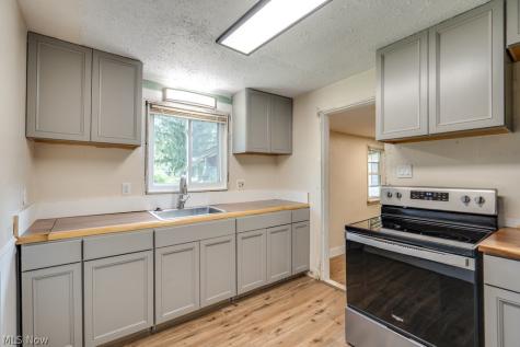 1064 Orchard Avenue Aurora OH 44202