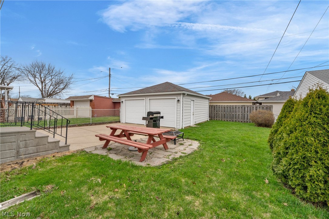 912 Dawnwood Drive Parma OH 44134