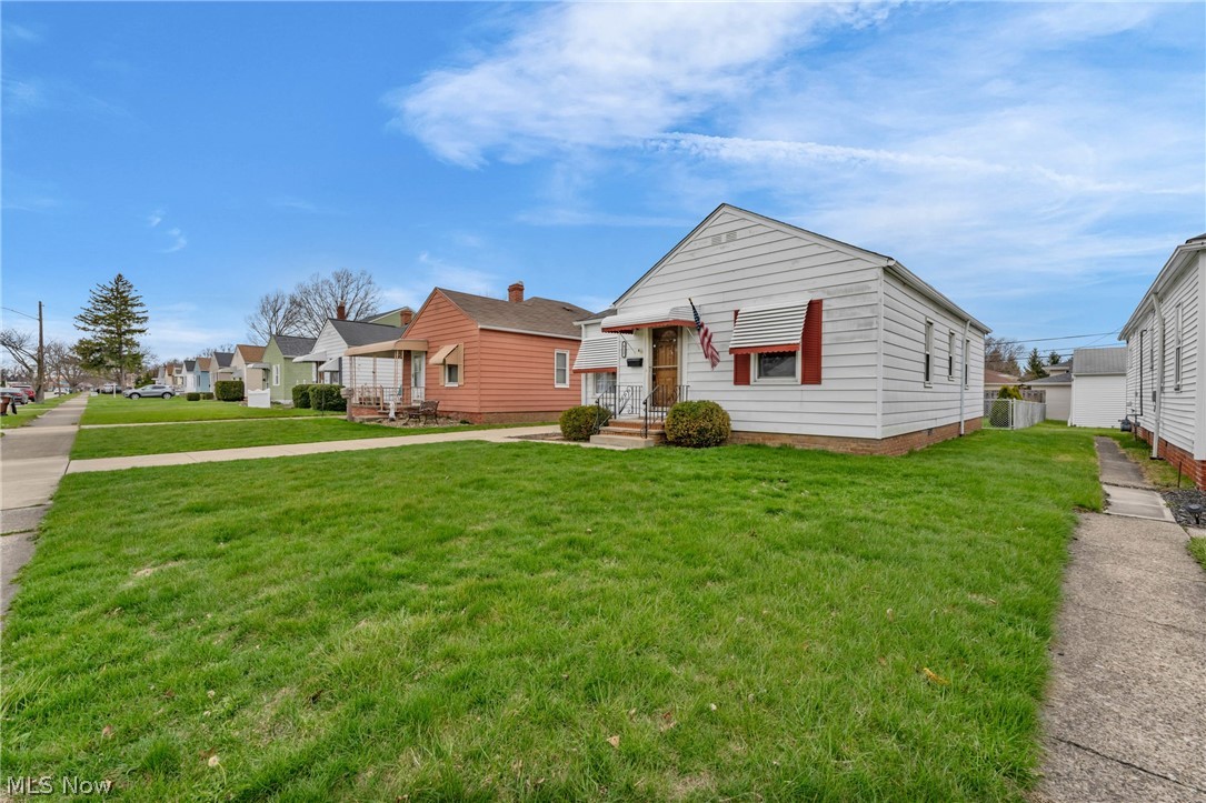 912 Dawnwood Drive Parma OH 44134