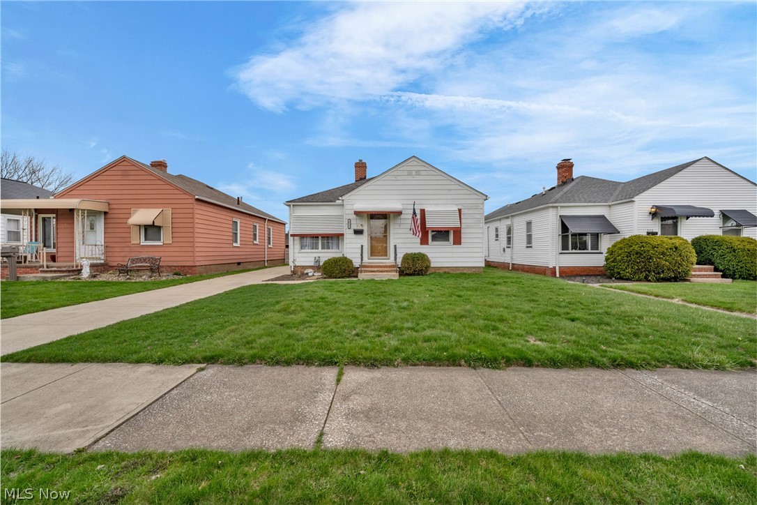 912 Dawnwood Drive Parma OH 44134